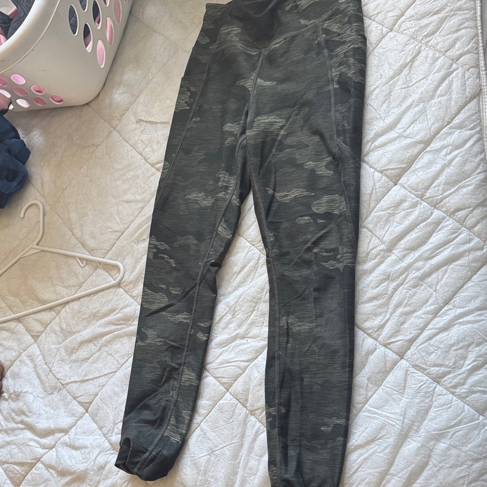 Green Camouflage Leggings